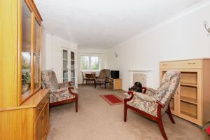 Lounge- click for photo gallery